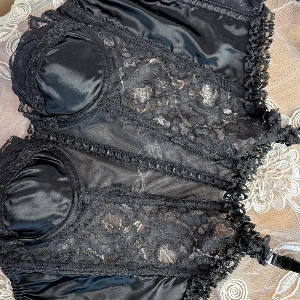Frederick's of Hollywood 34C Black Lace Bustier - Picture 4 of 12